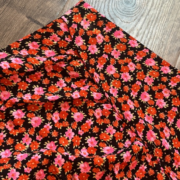 Zara Pink and Orange Floral Pencil Skirt - Picture 2 of 8